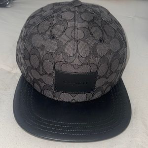 Men’s black and grey Coach hat